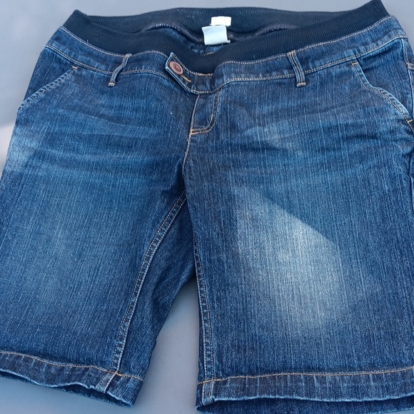 Old Navy Shorts Old Navy Maternity Double Waist Stretch Size Medium Bermuda Shorts Poshmark